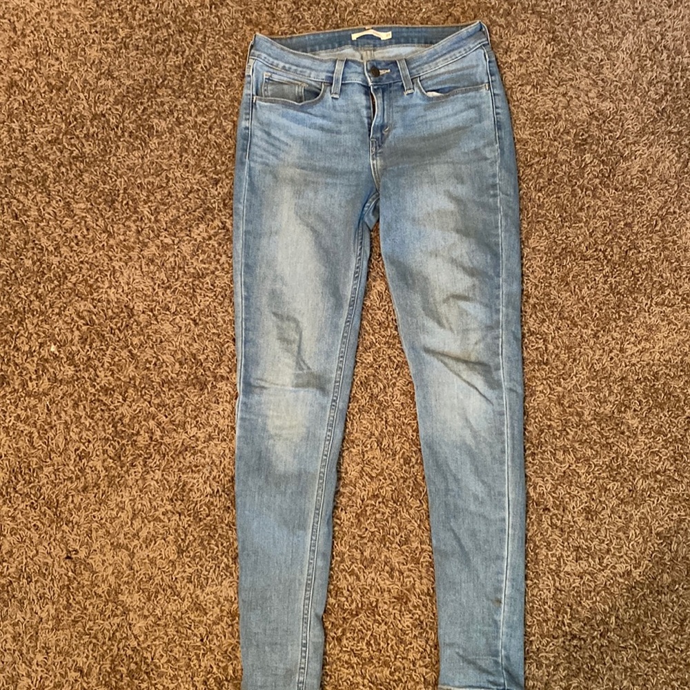 Levi’s super skinny light wash jeans